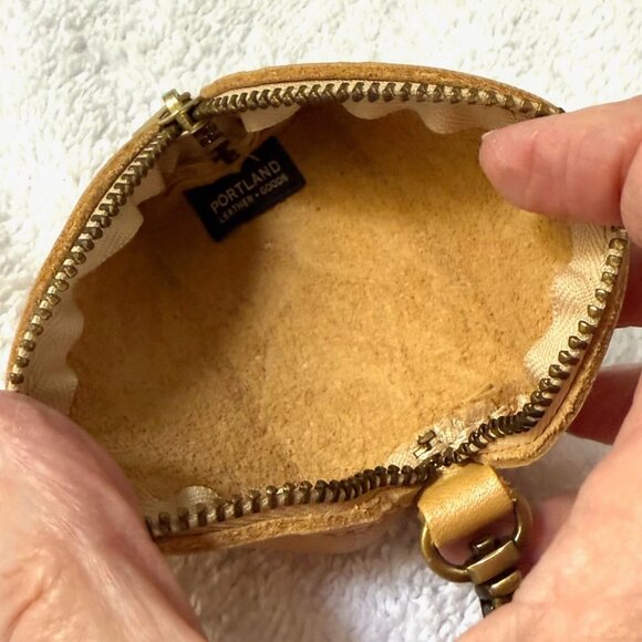 Portland Leather Champagne Taco Keychain Pouch - Brand New - Picture 5 of 6